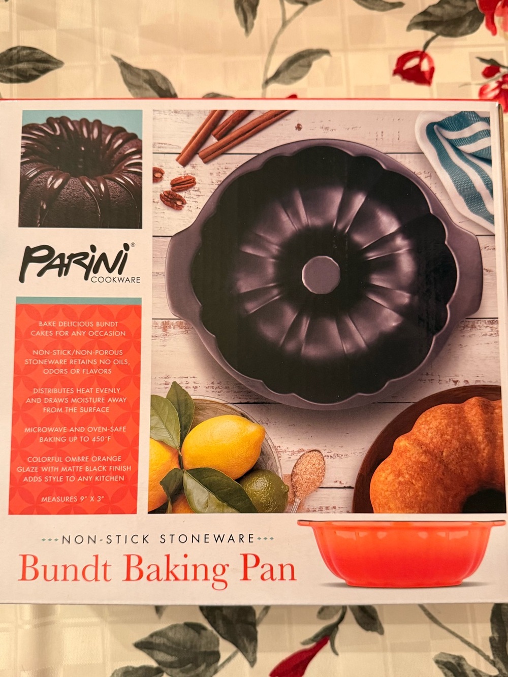 NIB PARINI Cookware Non-Stick Stoneware Bundt Baking Pan - 9" x 3" Ombre Orange
